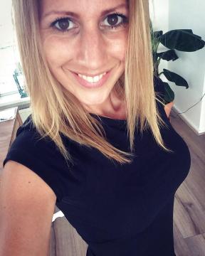 Blondeandgeil uit Zuid-Holland,Nederland